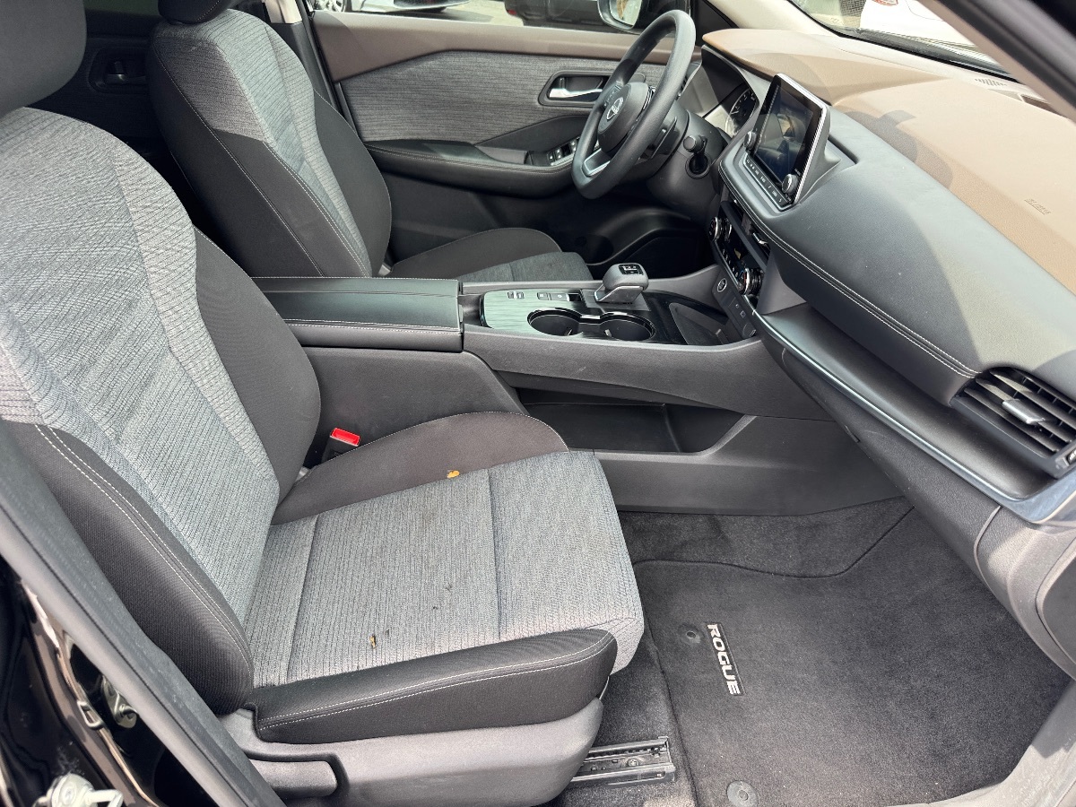 2023 Nissan Rogue SV photo 13