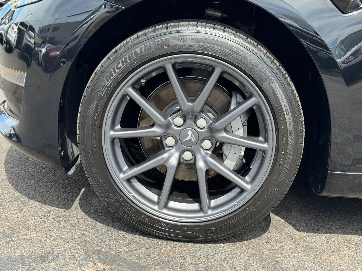 2018 Tesla Model 3 Long Range photo 6