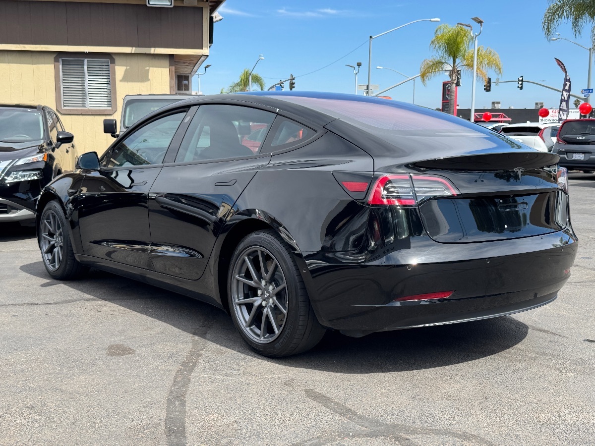 2018 Tesla Model 3 Long Range photo 12