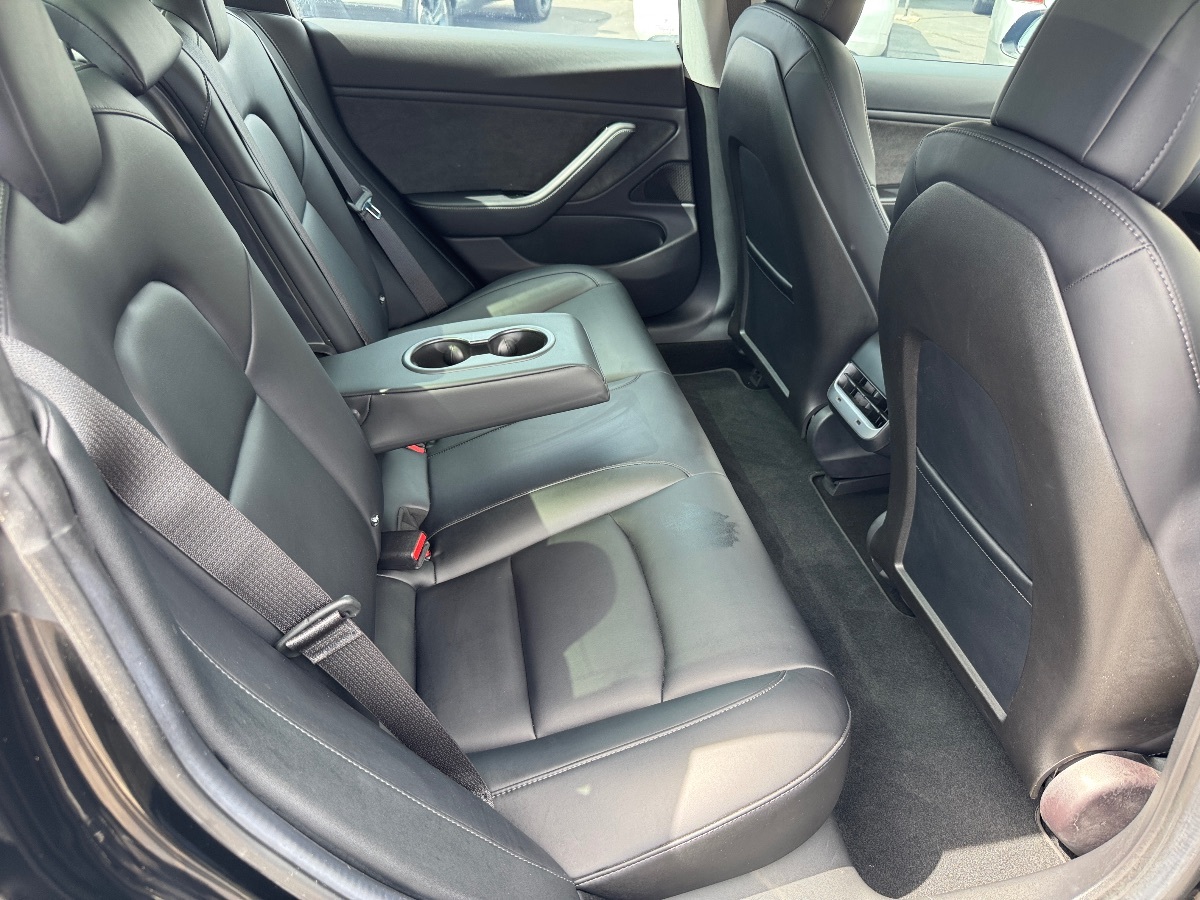 2018 Tesla Model 3 Long Range photo 19
