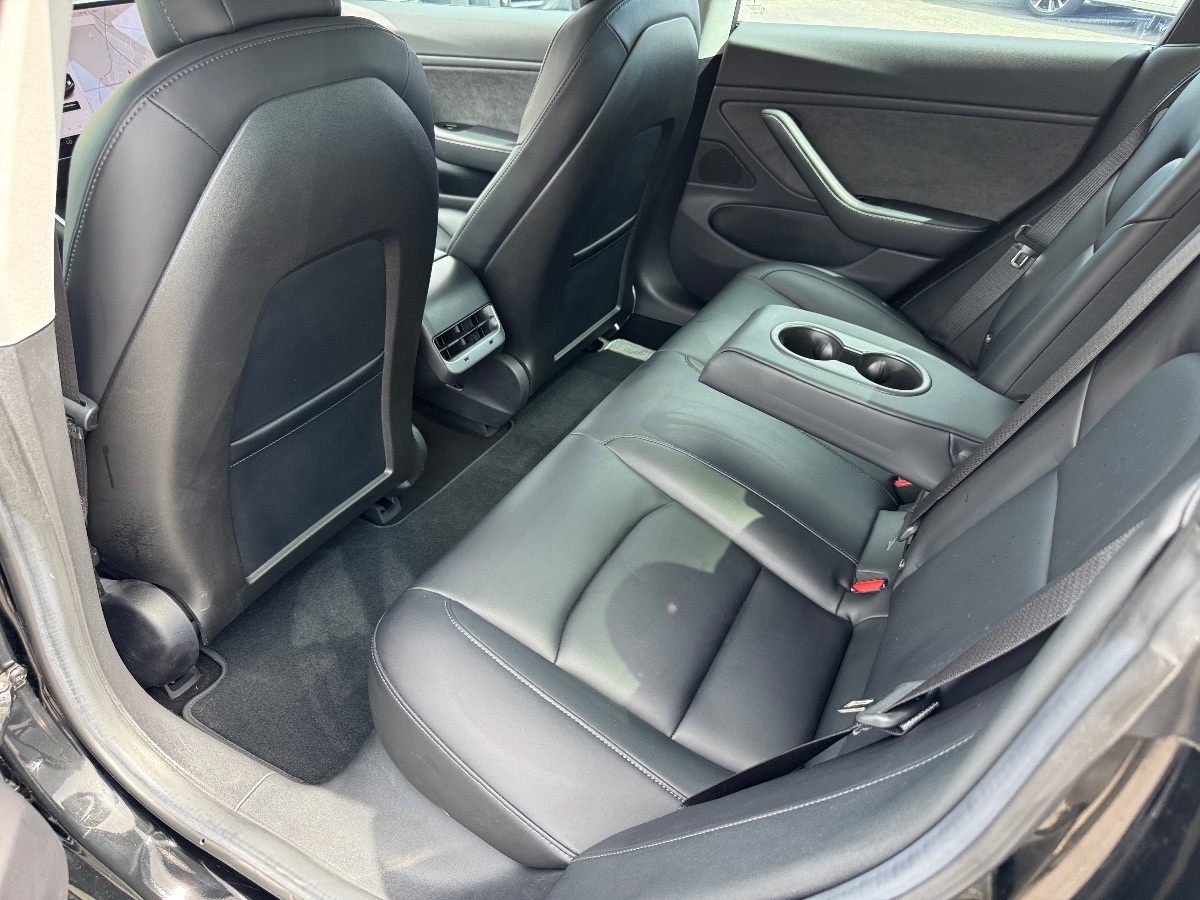2018 Tesla Model 3 Long Range photo 21