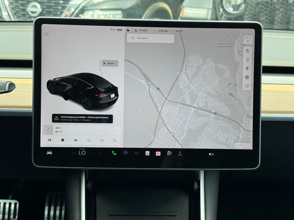 2018 Tesla Model 3 Long Range photo 24