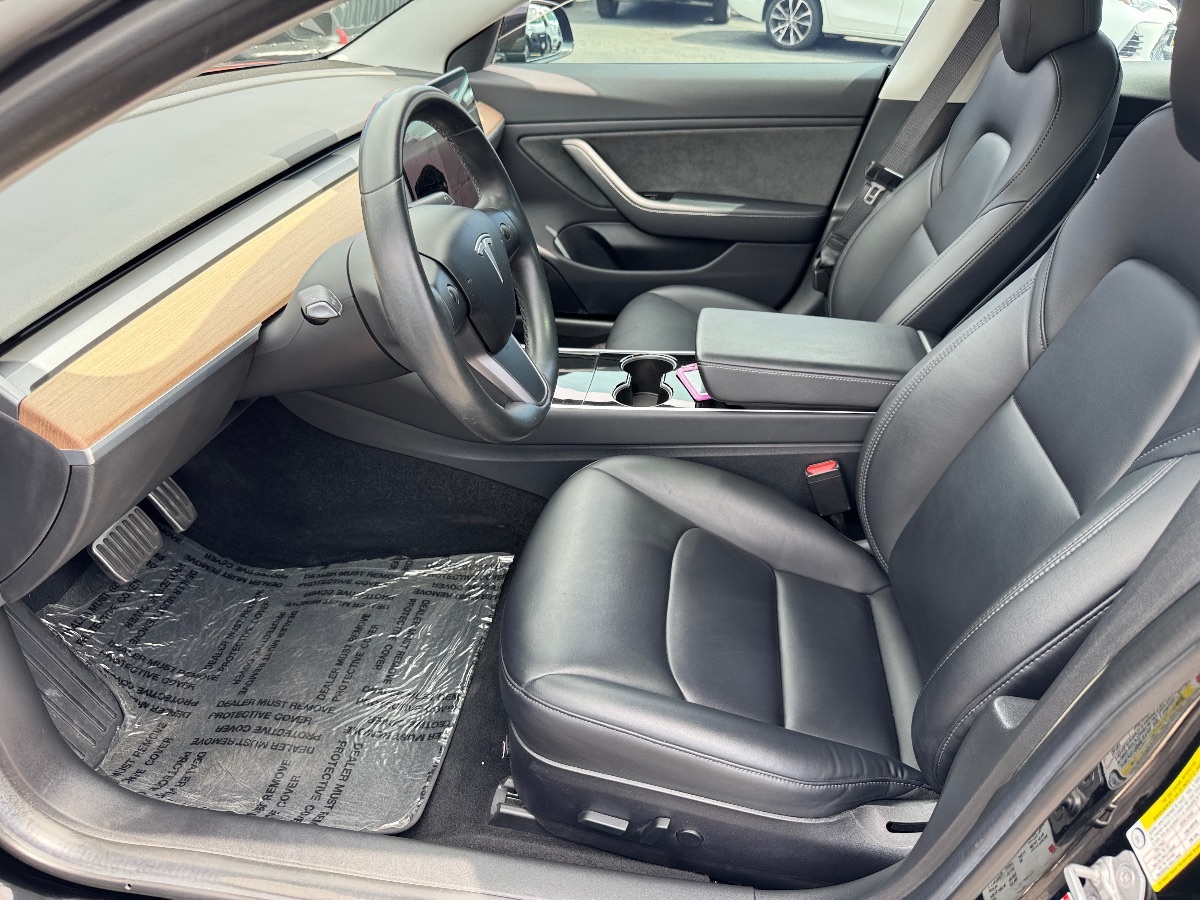 2018 Tesla Model 3 Long Range photo 27
