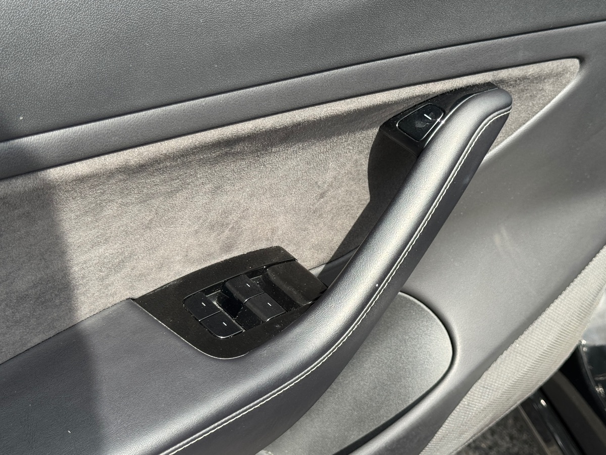 2018 Tesla Model 3 Long Range photo 28