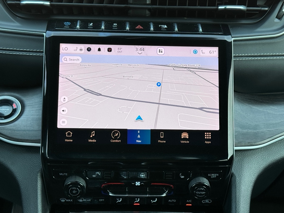 2024 Jeep Cherokee Limited 4xe photo 16