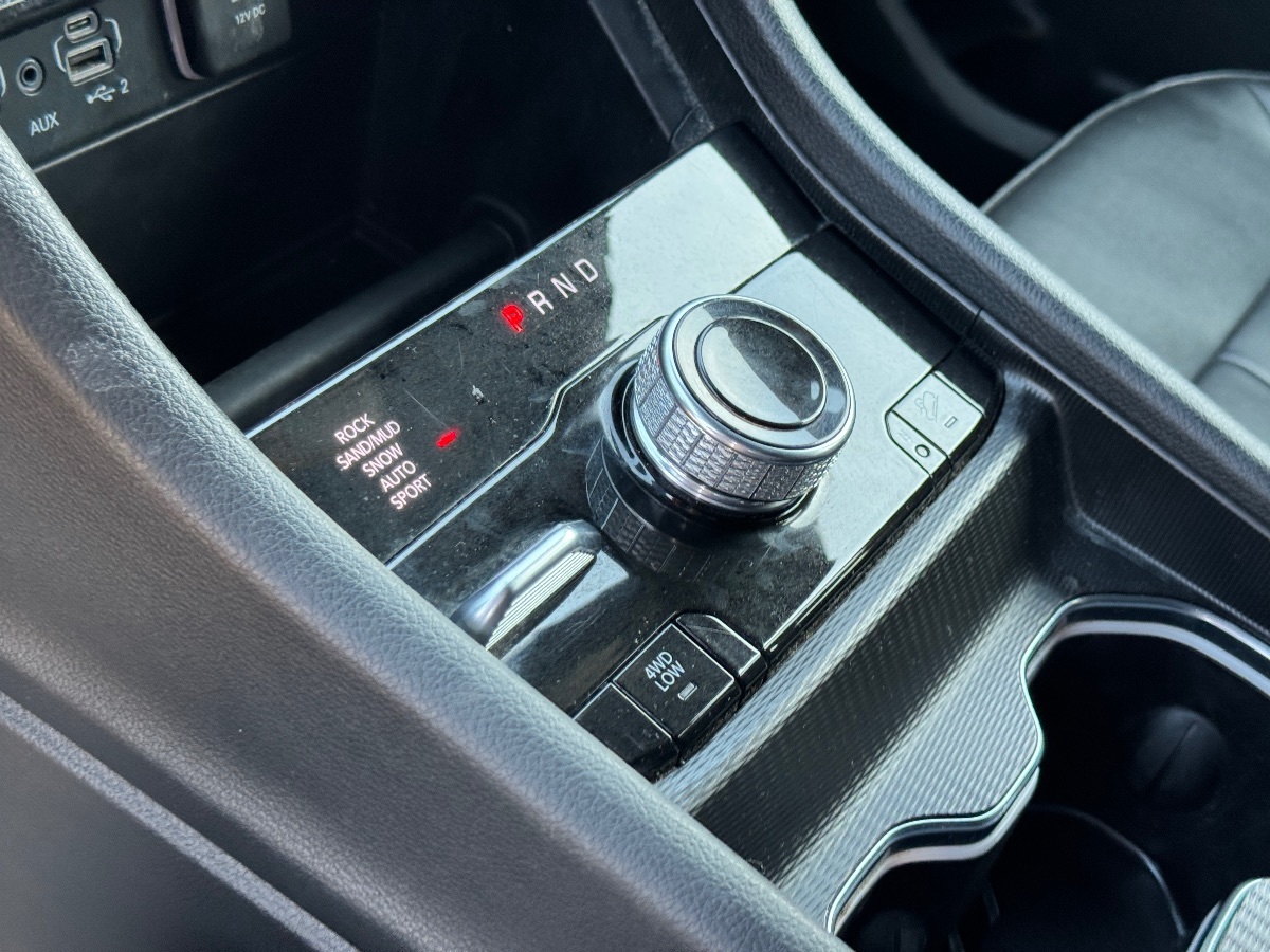 2024 Jeep Cherokee Limited 4xe photo 19