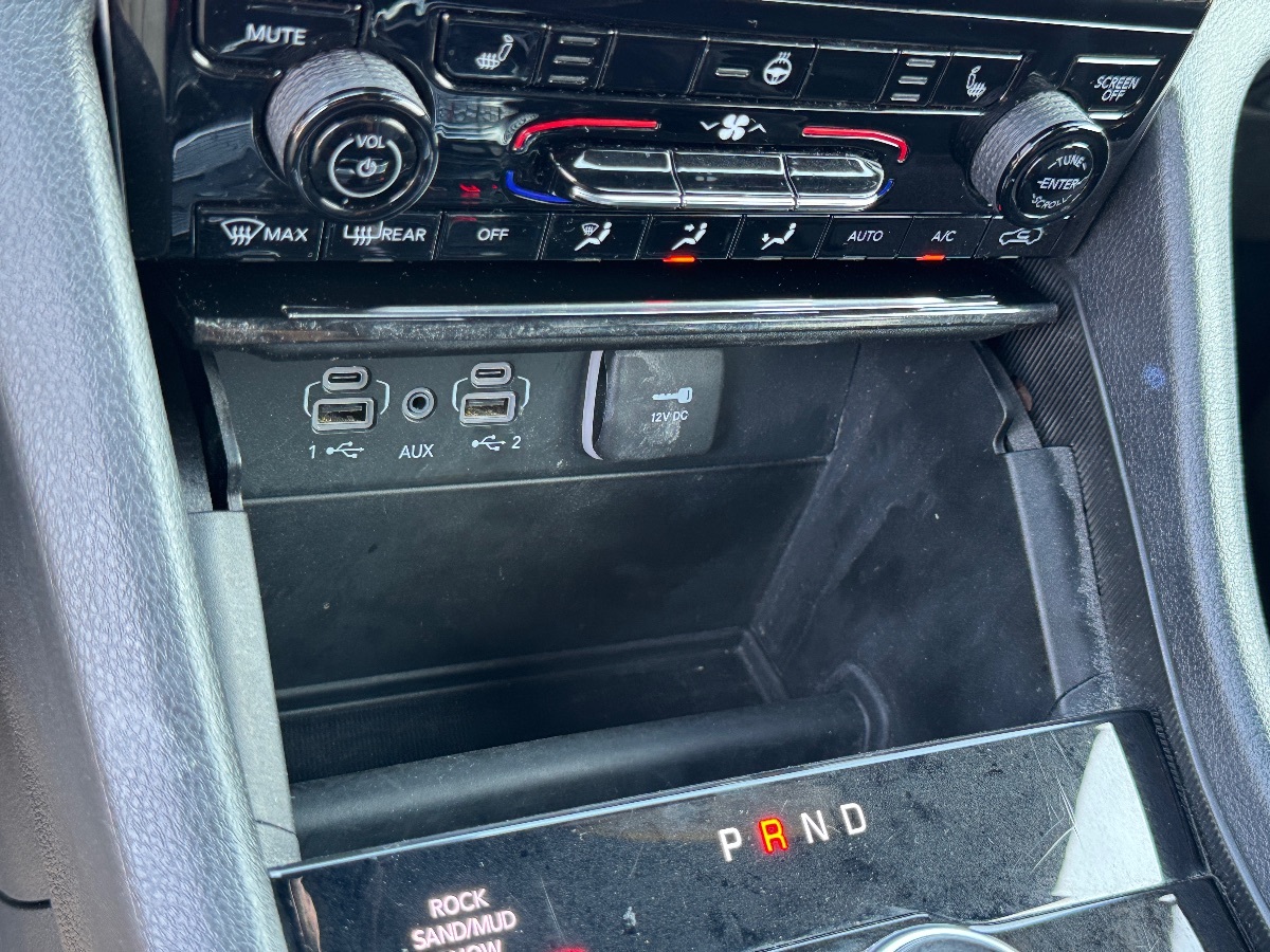 2024 Jeep Cherokee Limited 4xe photo 23