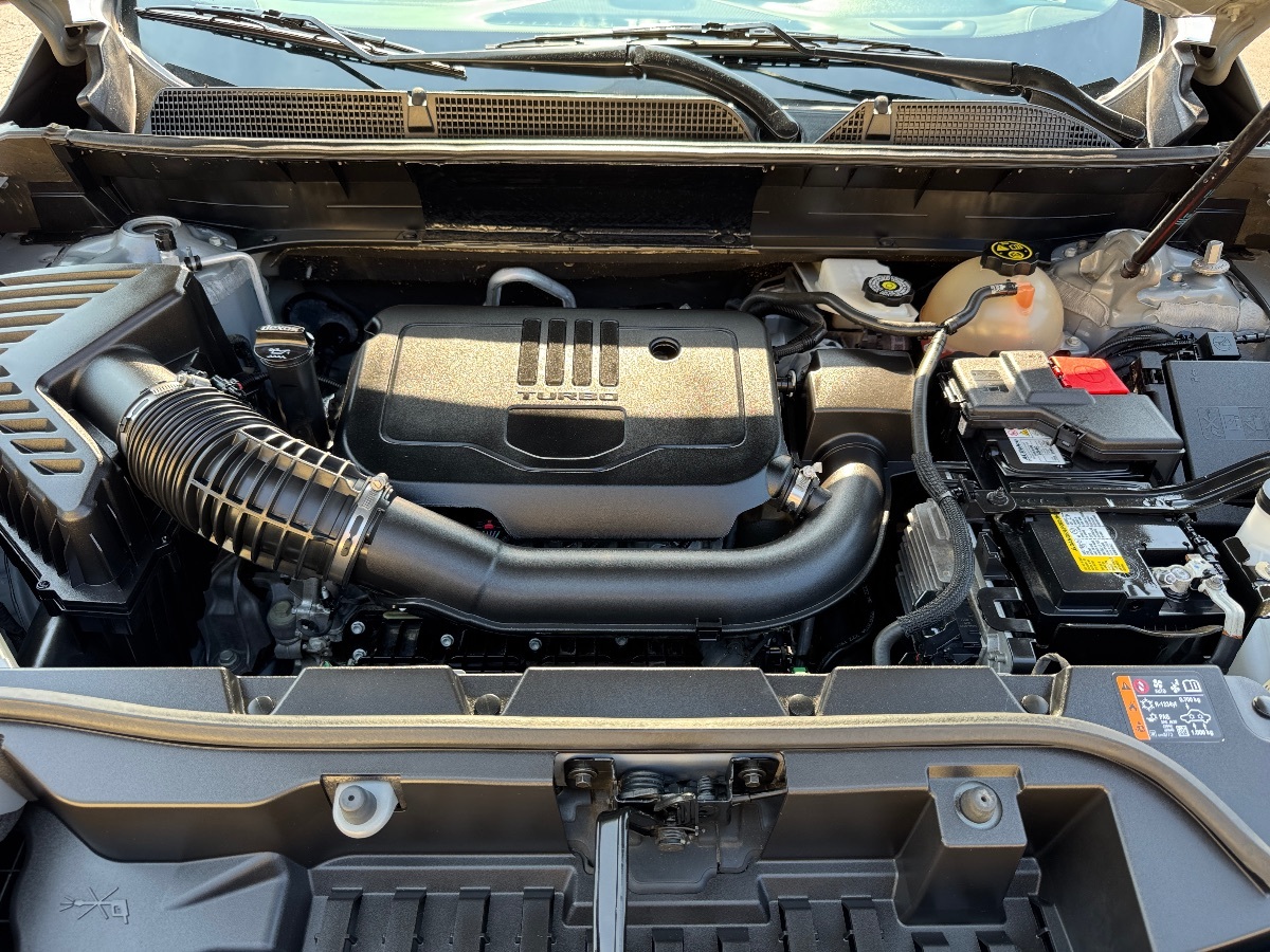 2023 Gmc Acadia SLT photo 8