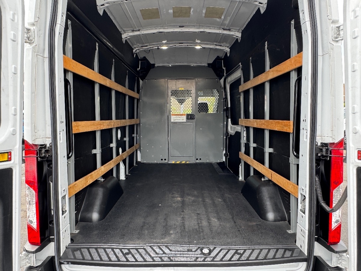 2021 Ford Transit Cargo Van photo 12