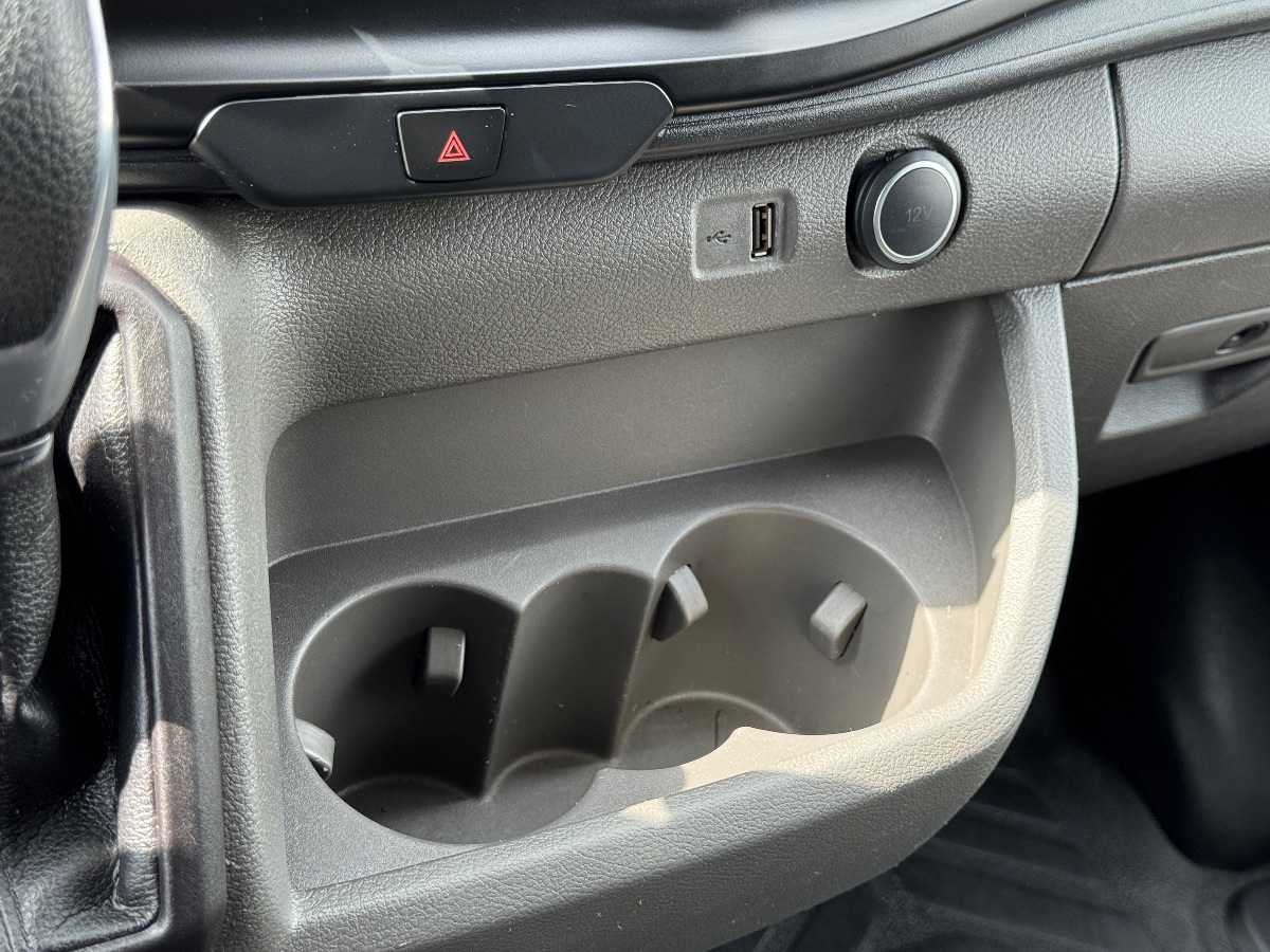 2021 Ford Transit Cargo Van photo 28