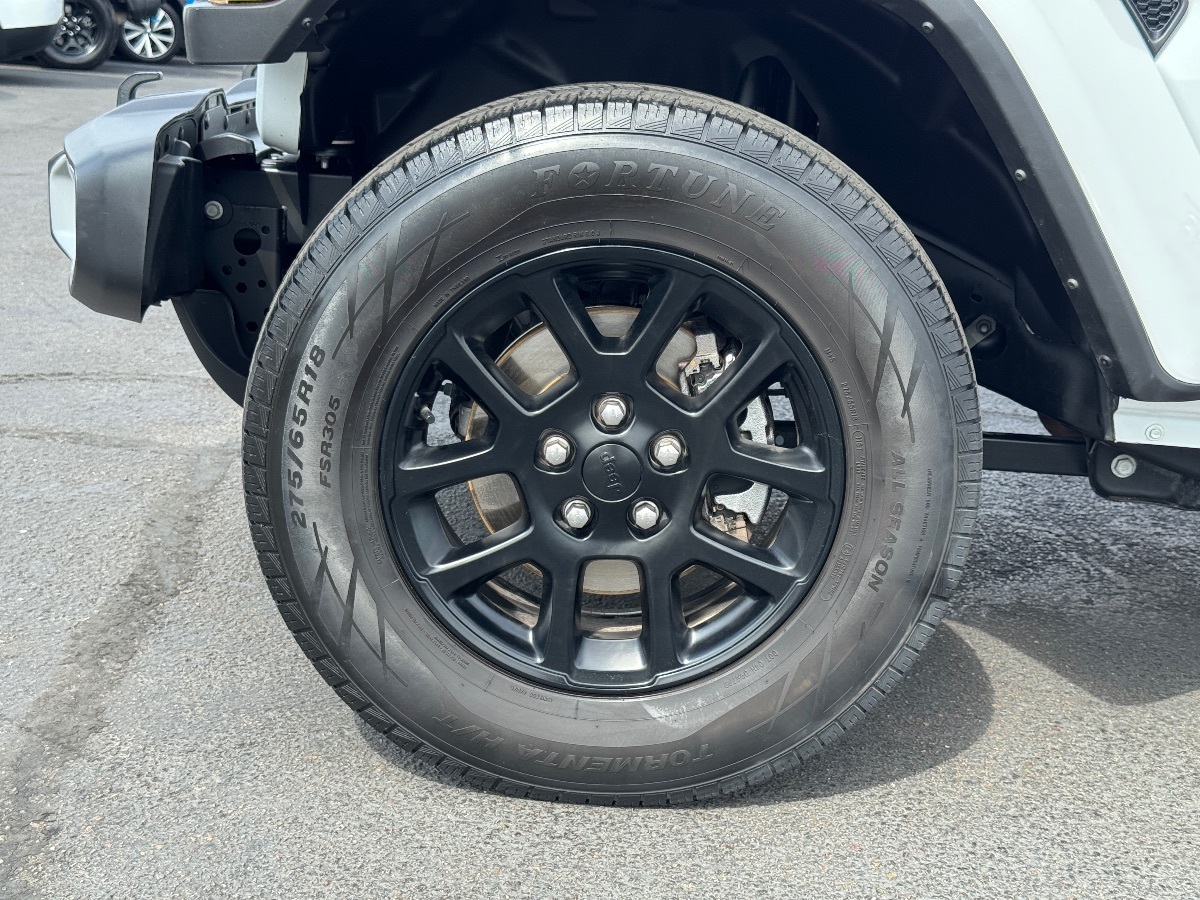 2023 Jeep Gladiator Overland photo 6