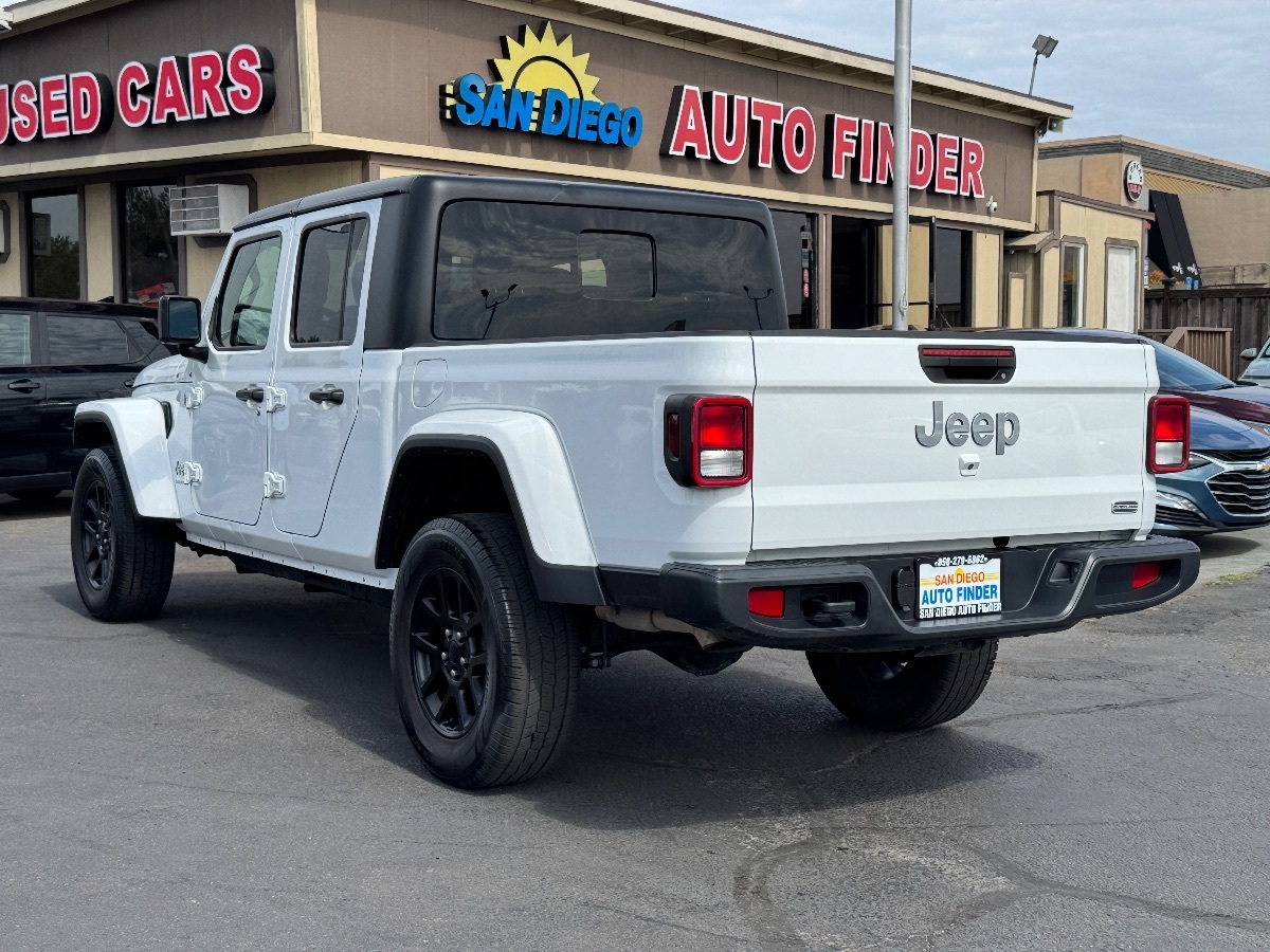 2023 Jeep Gladiator Overland photo 9