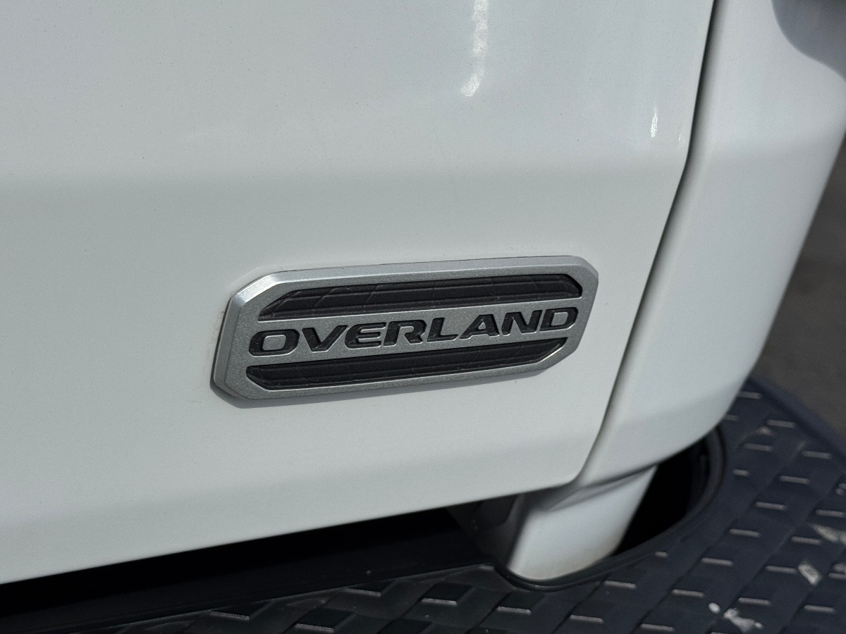 2023 Jeep Gladiator Overland photo 12