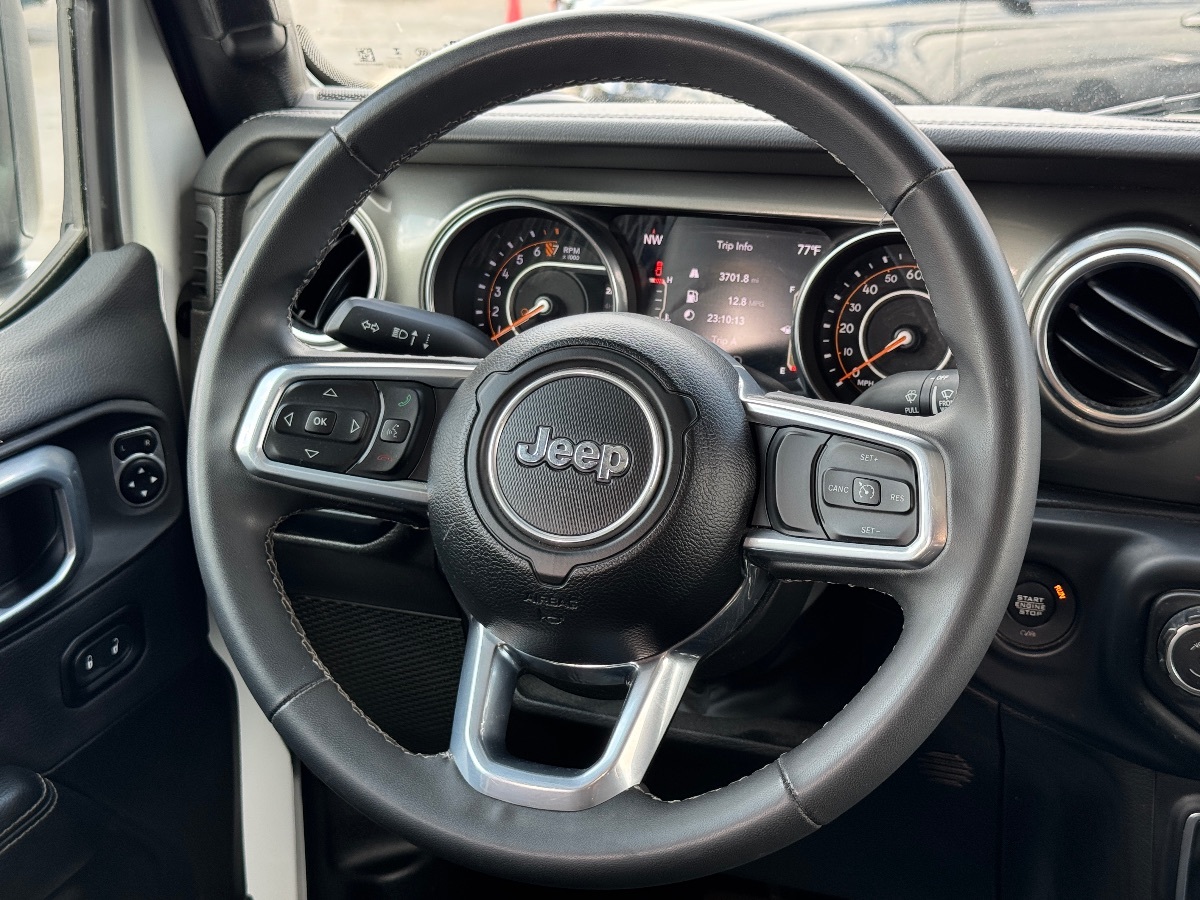 2023 Jeep Gladiator Overland photo 23