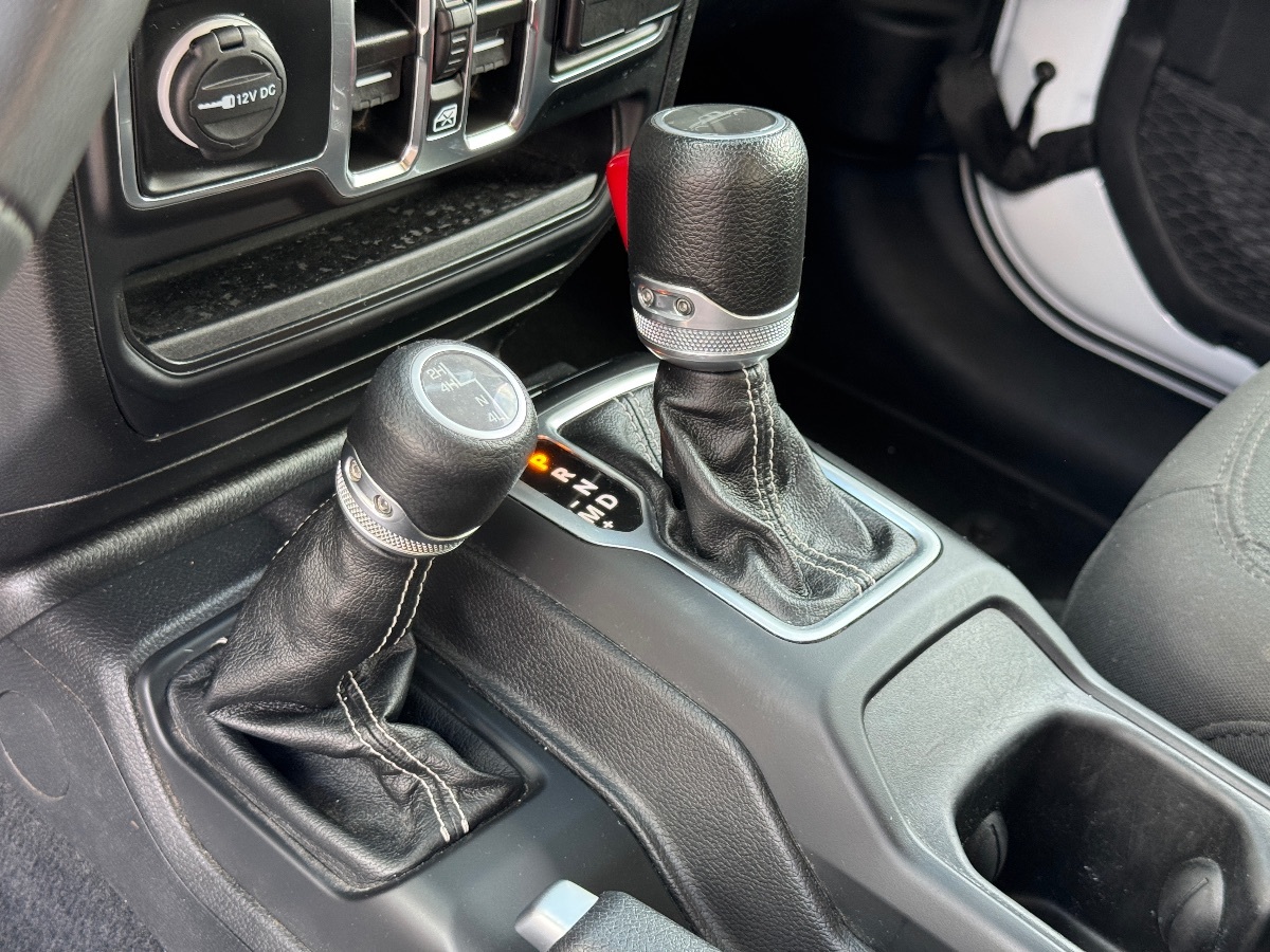 2023 Jeep Gladiator Overland photo 28