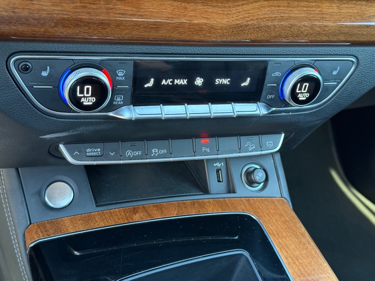2023 Audi Q5 S line Premium Plus photo 26