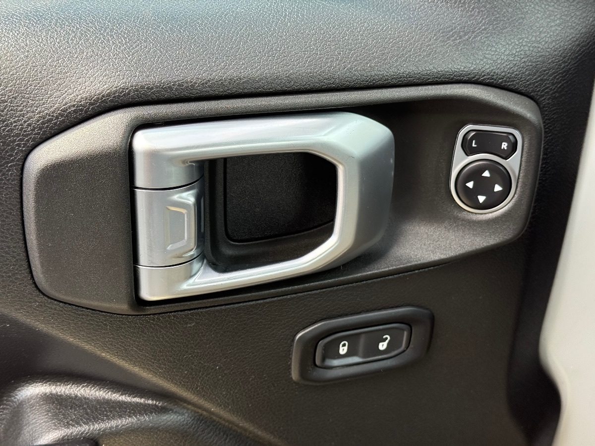 2023 Jeep Wrangler 4xe Willys photo 28