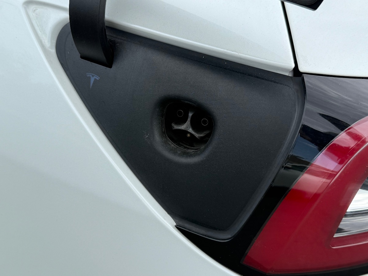 2019 Tesla Model 3 Standard Range Plus photo 11
