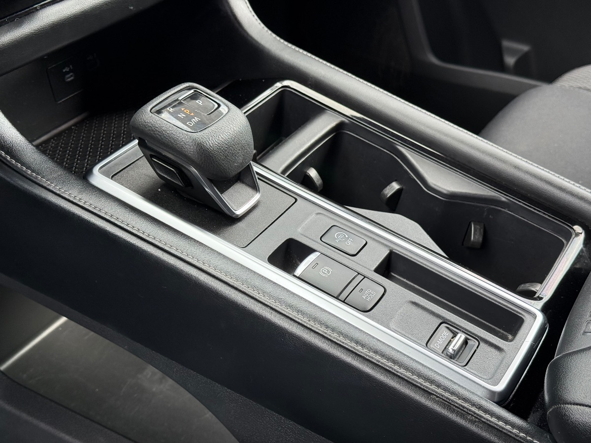 2023 Nissan Pathfinder SV photo 23