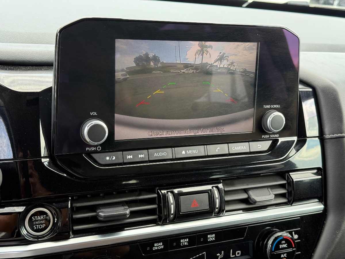 2023 Nissan Pathfinder SV photo 26
