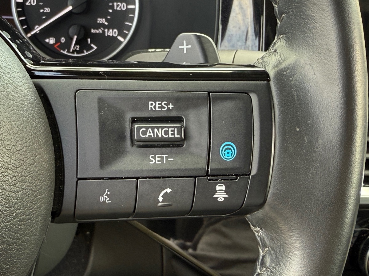 2023 Nissan Pathfinder SV photo 29
