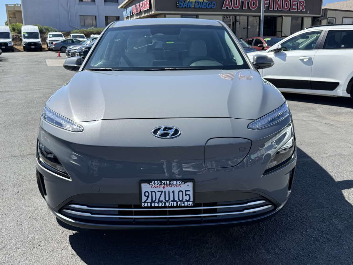 2023 Hyundai Kona Electric SE photo 2