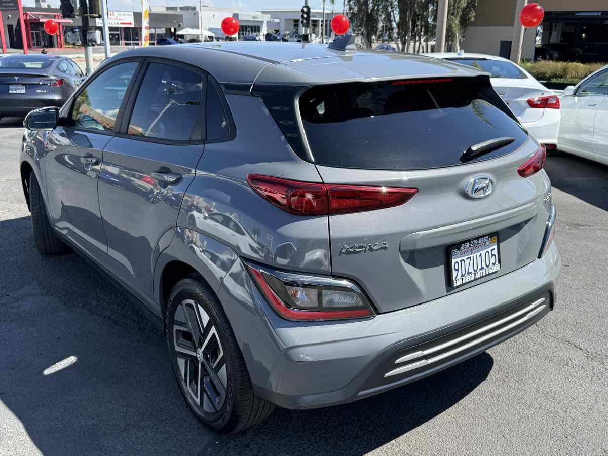 2023 Hyundai Kona Electric SE photo 6