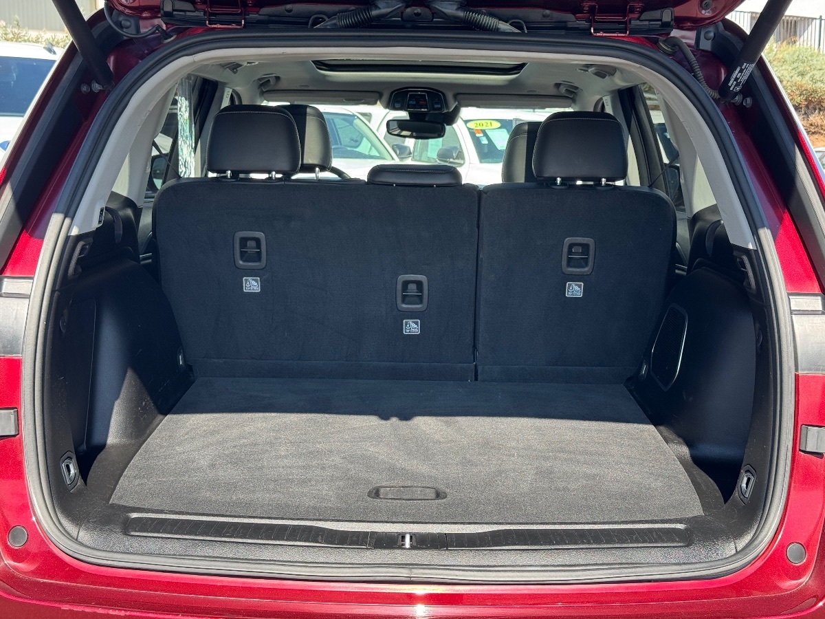 2023 Jeep Cherokee 4xe photo 9
