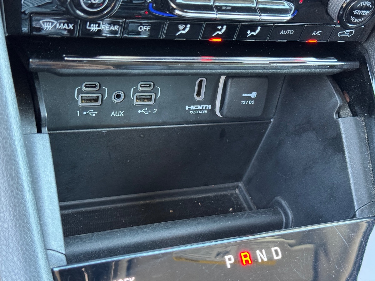 2023 Jeep Cherokee 4xe photo 32