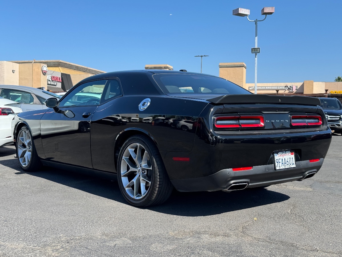 2023 Dodge Challenger GT photo 5