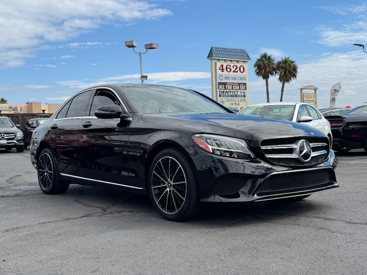2021 Mercedes Benz C 300 Sedan photo 4