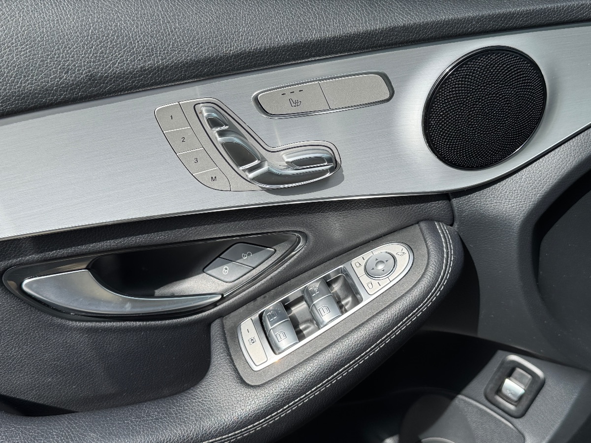 2021 Mercedes Benz C 300 Sedan photo 26