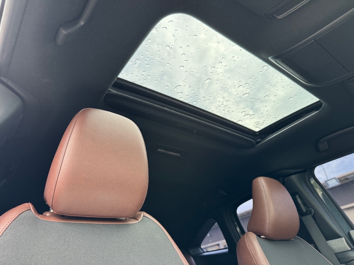 2022 Mazda MX-30 Premium Plus photo 9