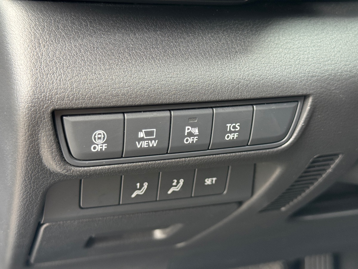2022 Mazda MX-30 Premium Plus photo 19