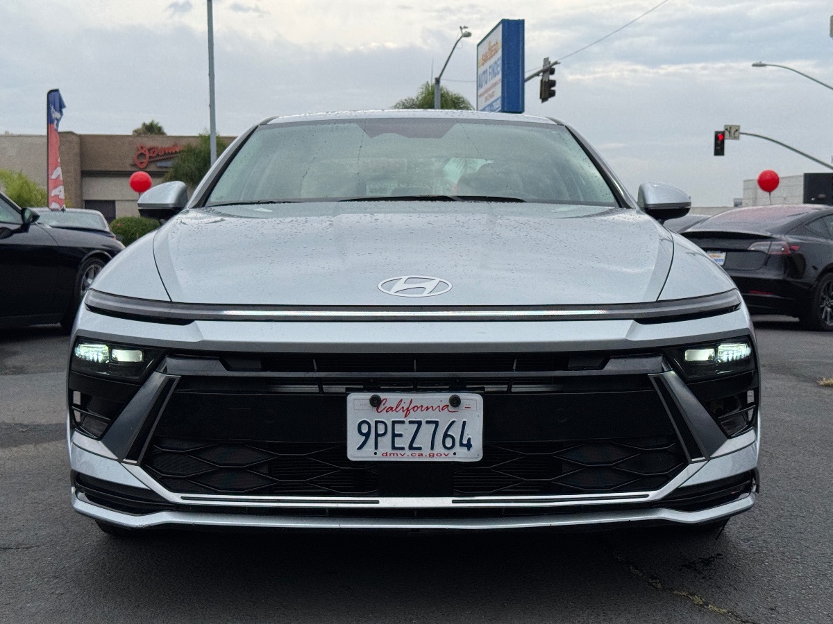 2025 Hyundai Sonata SEL photo 4