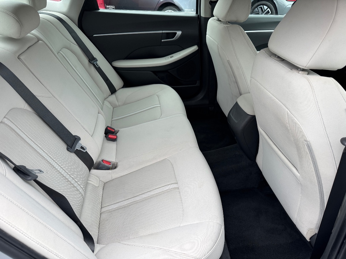 2025 Hyundai Sonata SEL photo 14