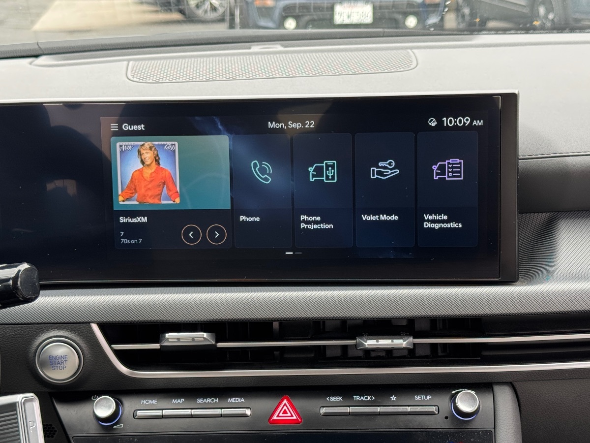 2025 Hyundai Sonata SEL photo 16