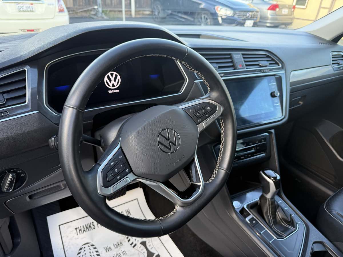 2024 Volkswagen Tiguan SE Wolfsburg Edition photo 7