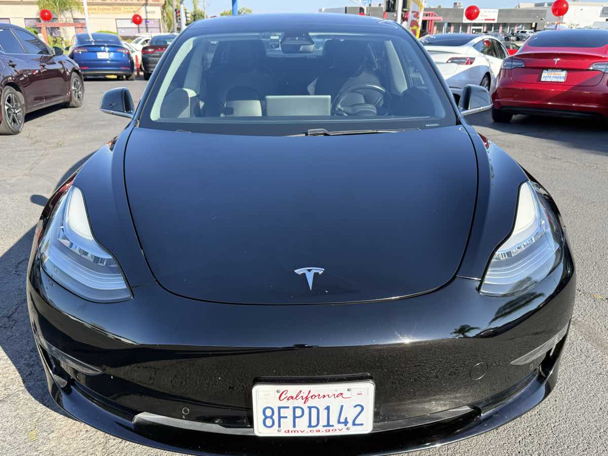 2018 Tesla Model 3 photo 2