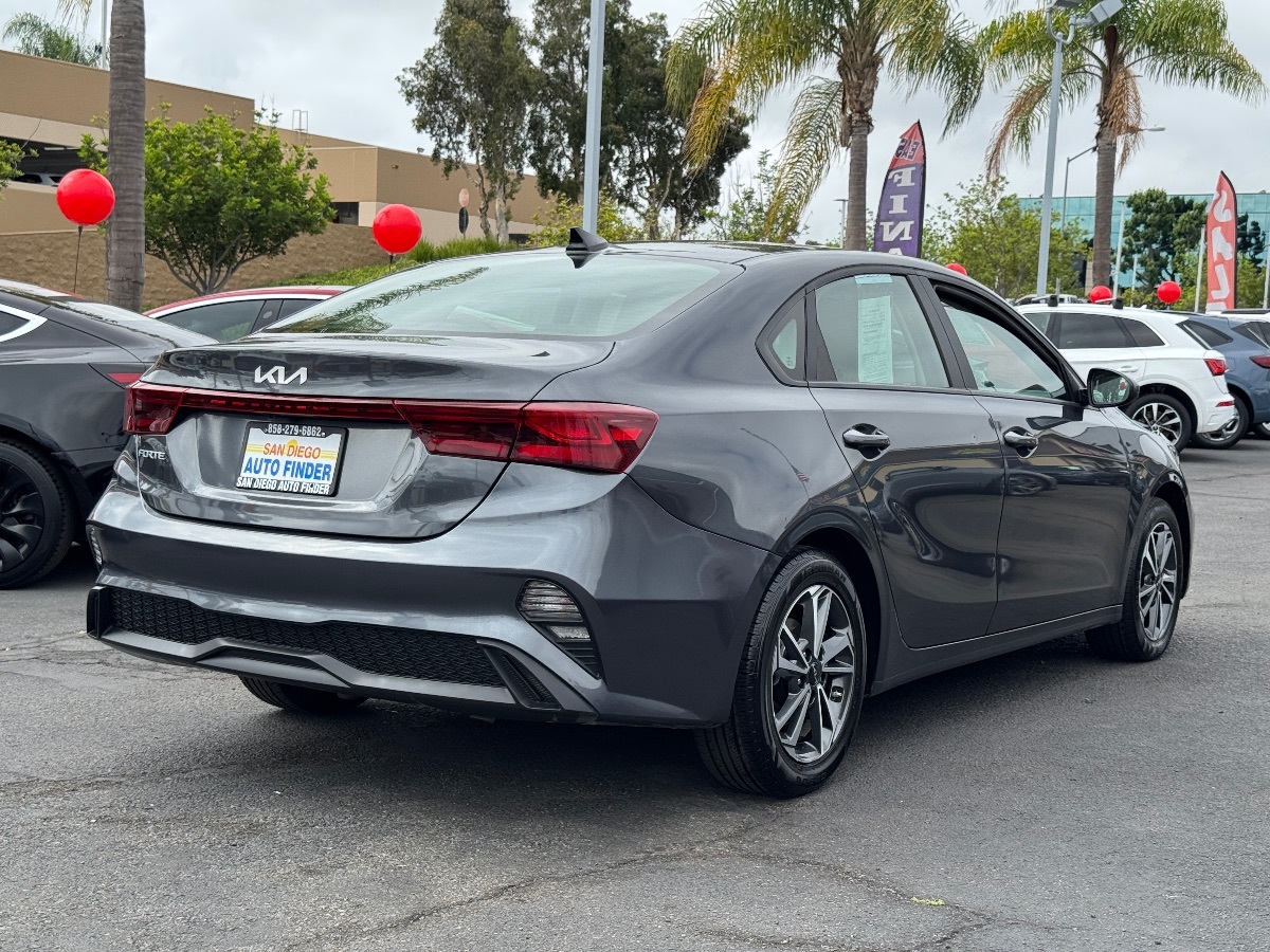 2024 Kia Forte LXS photo 10