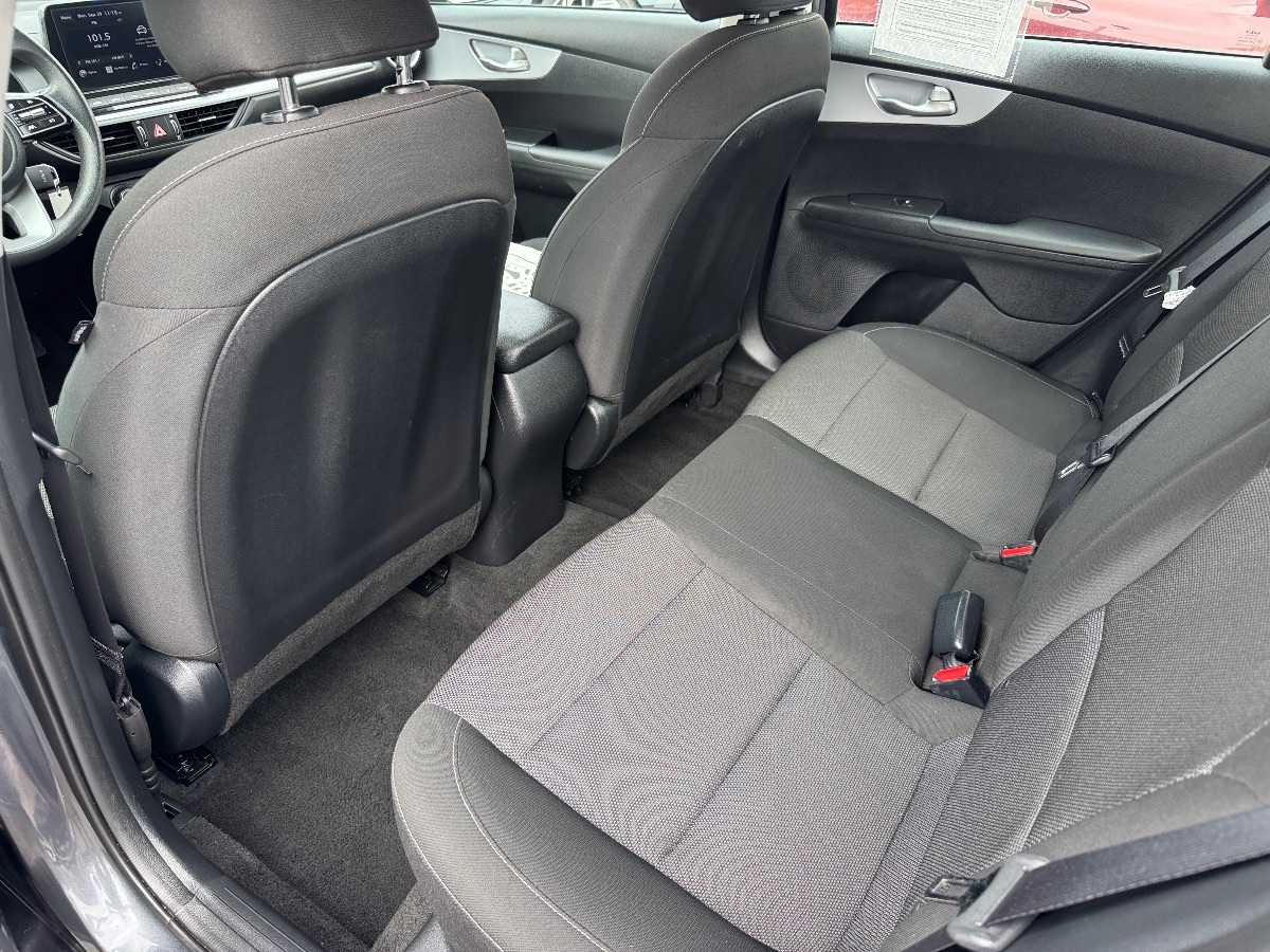 2024 Kia Forte LXS photo 17