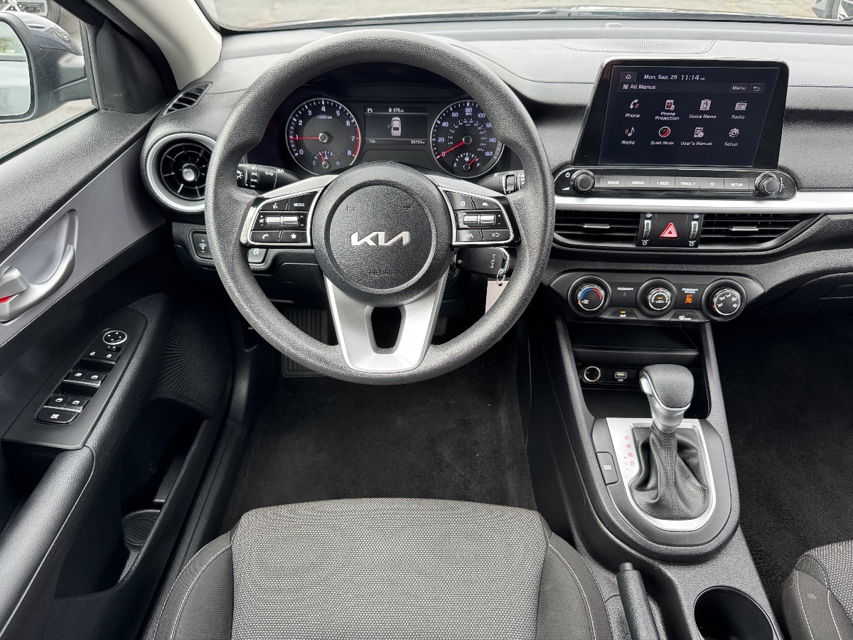2024 Kia Forte LXS photo 19
