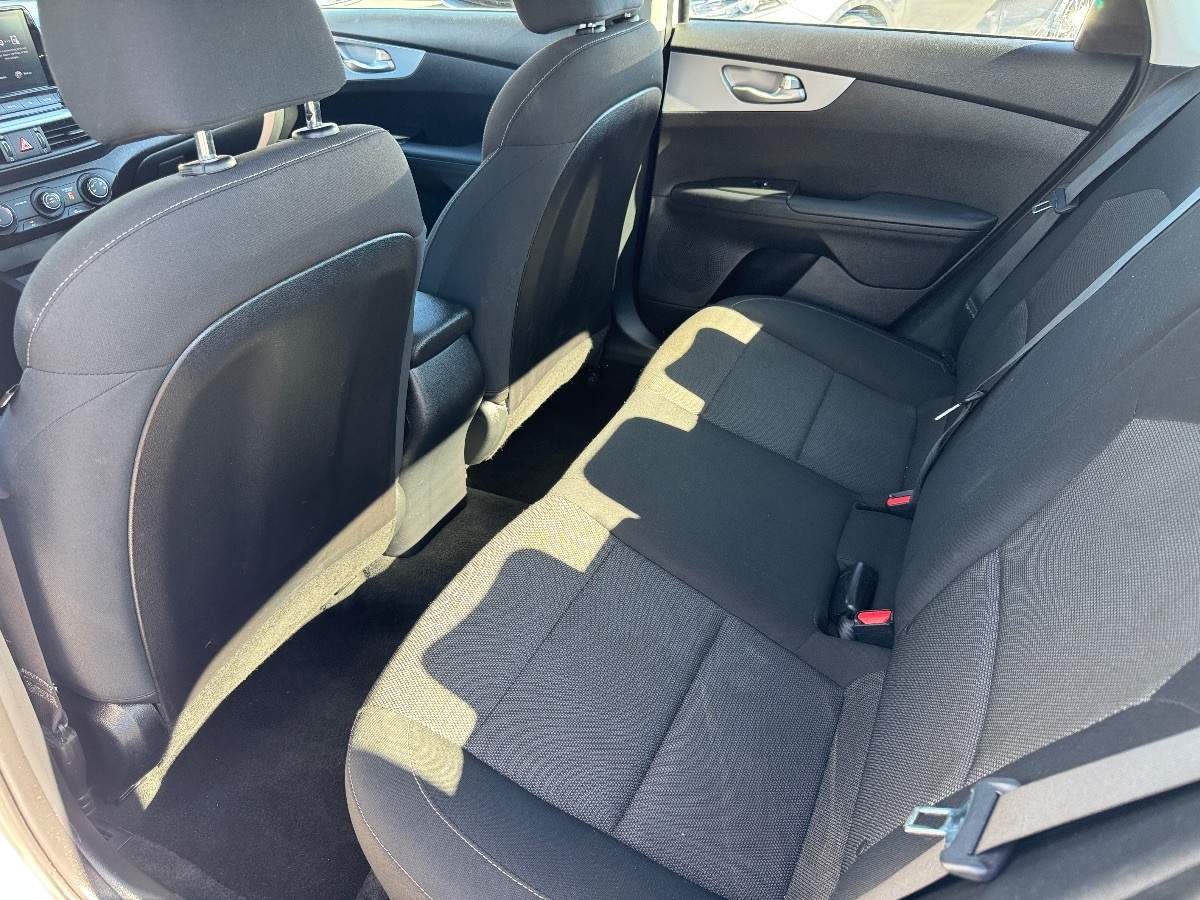 2023 Kia Forte LXS photo 17