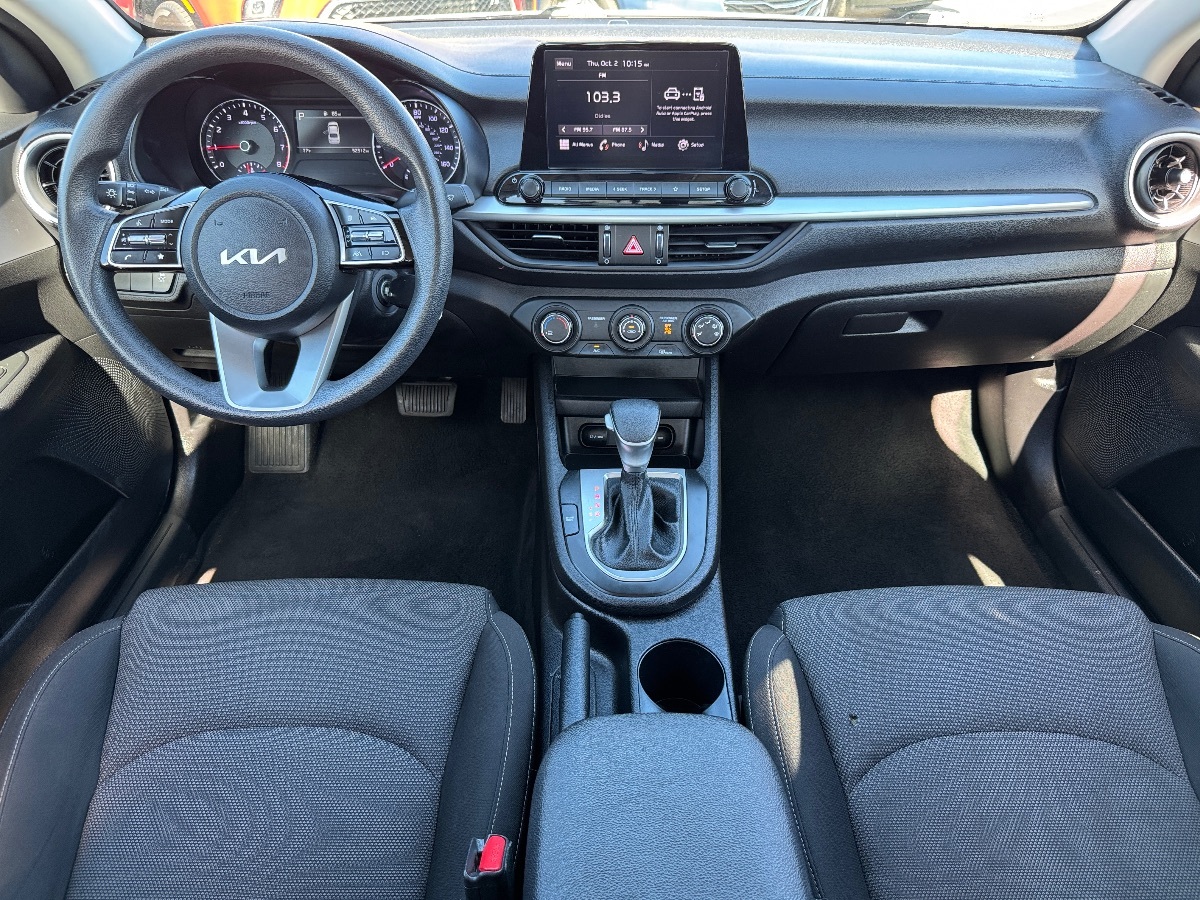 2023 Kia Forte LXS photo 18