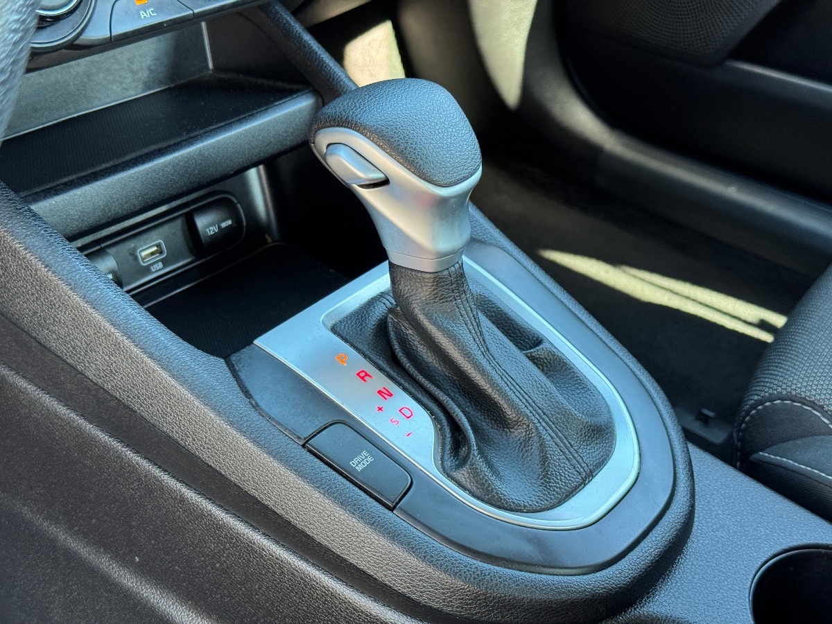 2023 Kia Forte LXS photo 24