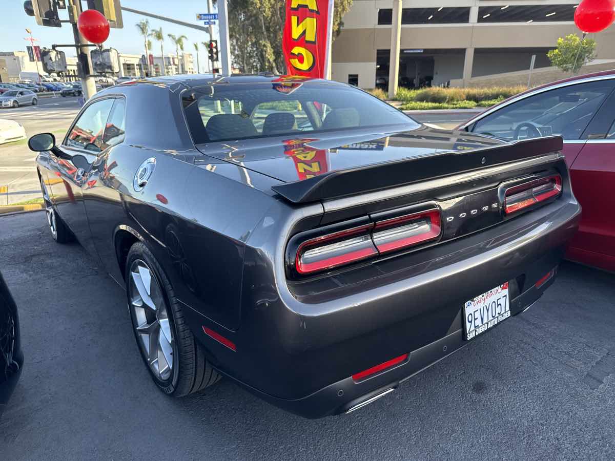 2023 Dodge Challenger GT photo 5