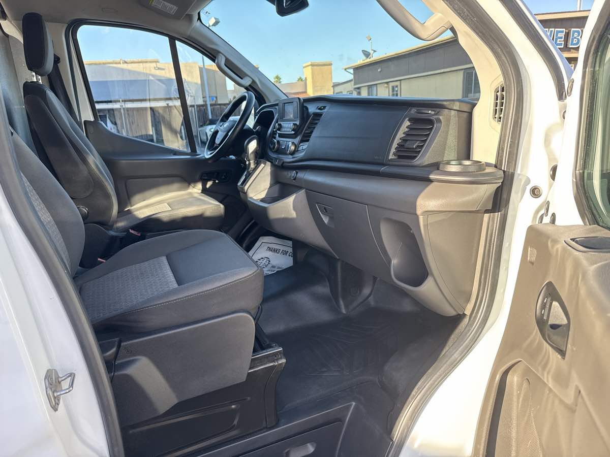 2021 Ford Transit Cargo Van photo 4