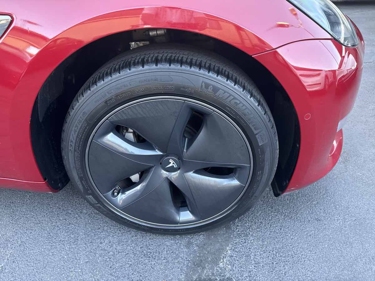2019 Tesla Model 3 Standard Range Plus photo 3