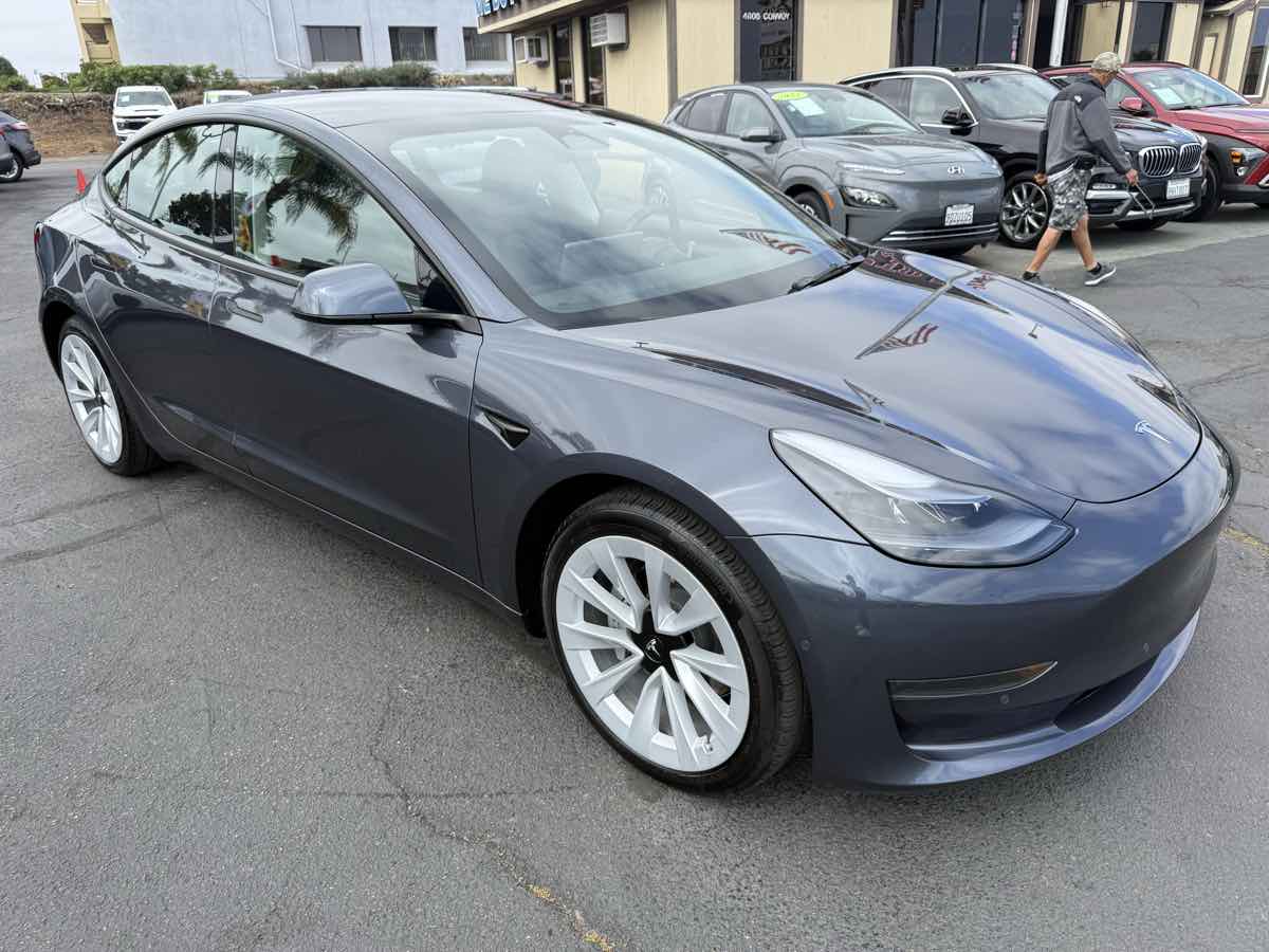 2022 Tesla Model 3 photo 3
