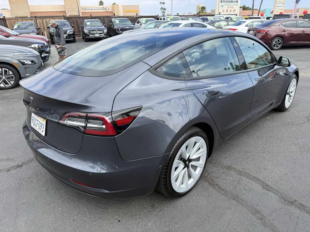 2022 Tesla Model 3 photo 4